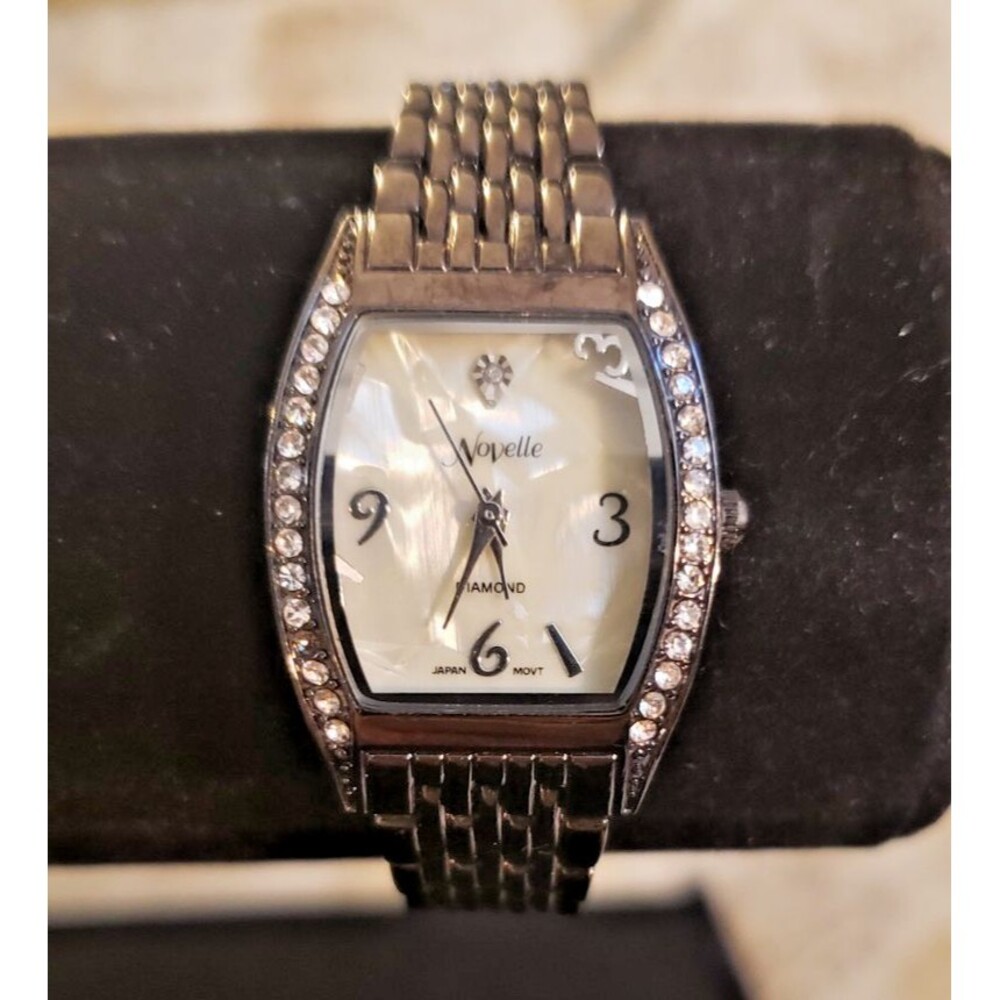 Elegant, Artsy - Novelle Dark Metal Watch with Art Deco Detail - Dark Metal Band